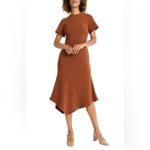 NWT Maggy London Short Sleeve Asymmetric Hem Midi Dress